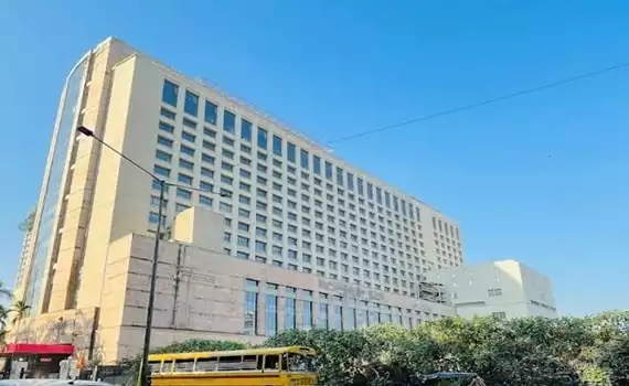 مستشفى كوكيلابين ديروبهاي أمباني 4